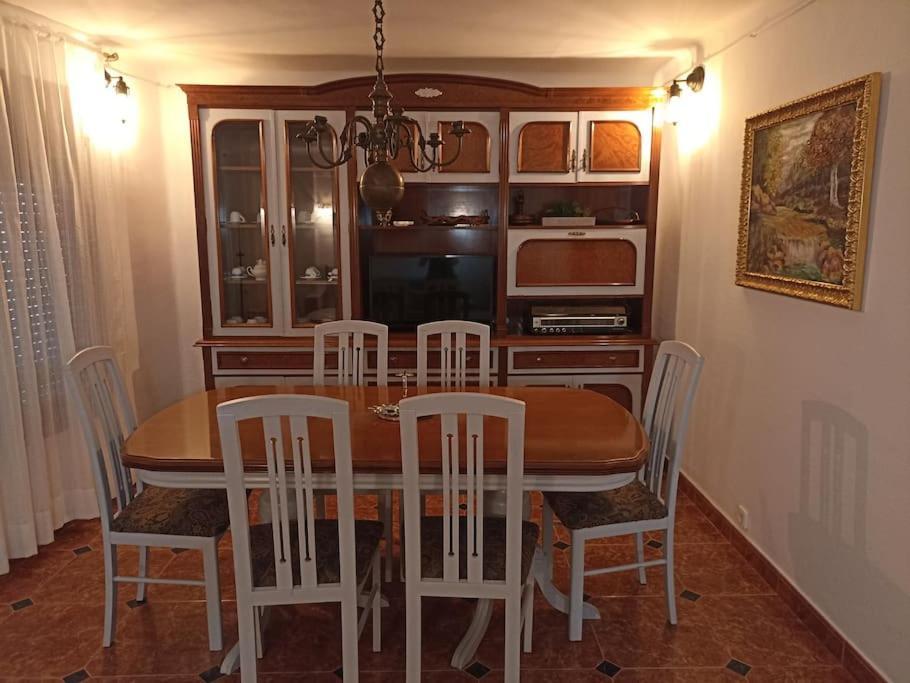 הוילה מיראווה Casa Acogedora Con Barbacoa מראה חיצוני תמונה